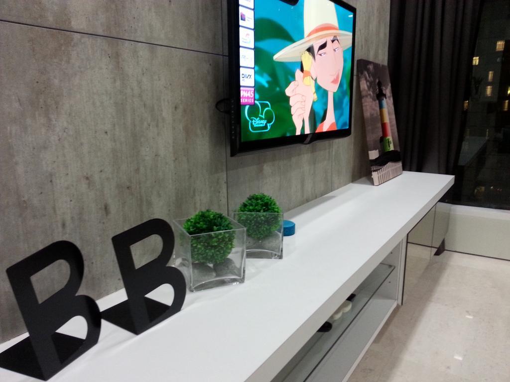 Kl101​ ​Service Suite​ ​​At Soho Suites Klcc Куала Лумпур Екстериор снимка